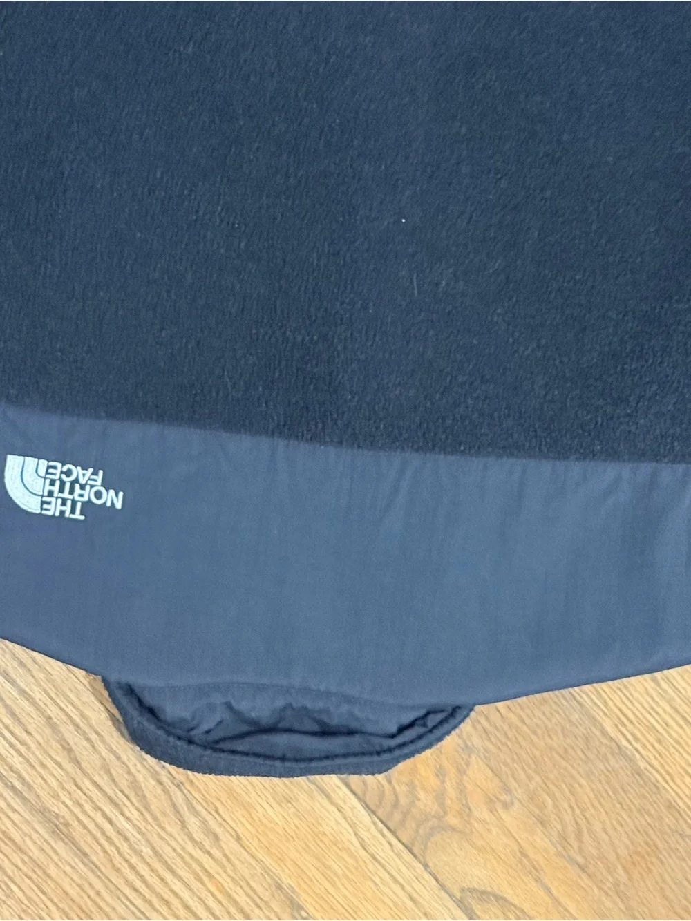 The North Face Black Boy Lightweight Fleece Jacket Size M